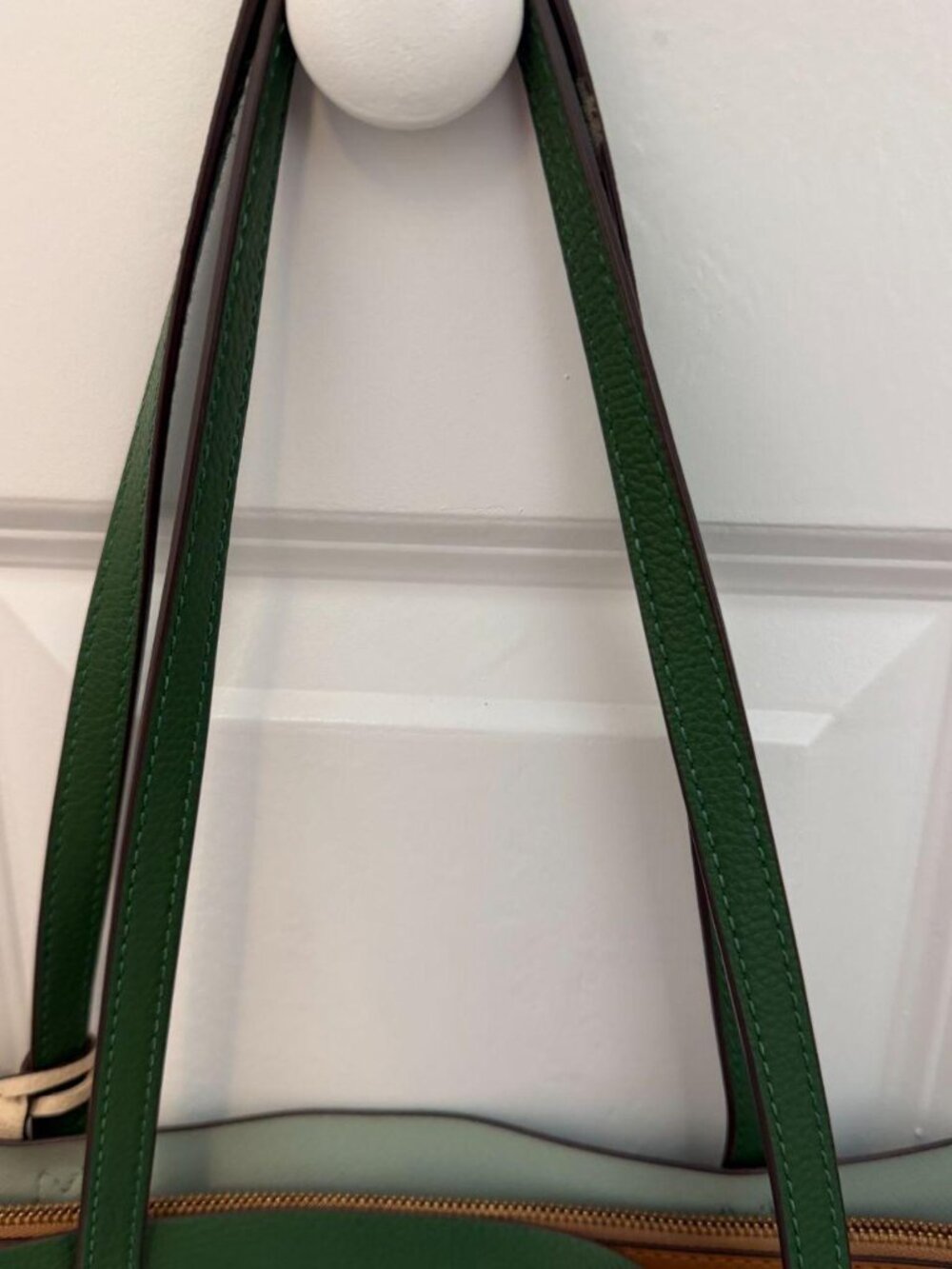 Authentic Tory Burch Perry Triple-Compartment Tote - Picture 4 of 7